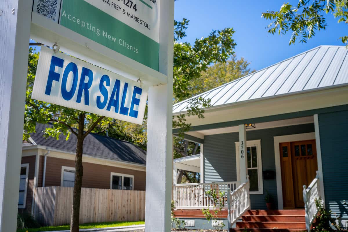 Les importantes commissions payées par les vendeurs de maisons aux agents immobiliers pourraient bientôt disparaître