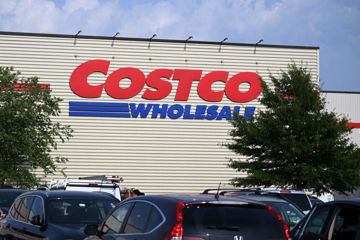 Costco dépasse les estimations de bénéfices du premier trimestre, une augmentation potentielle des frais d'adhésion se profile