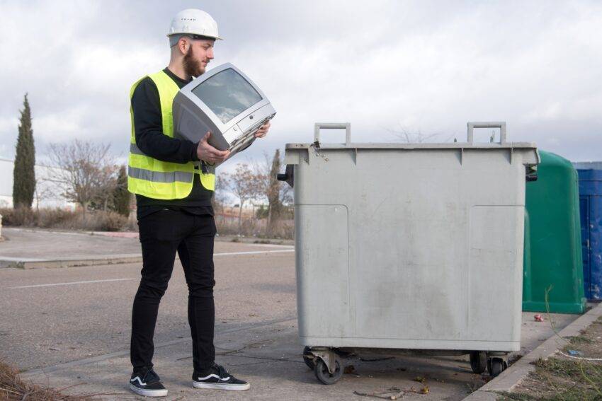 Les détaillants paieront pour le recyclage des déchets électroniques des consommateurs à partir de 2026