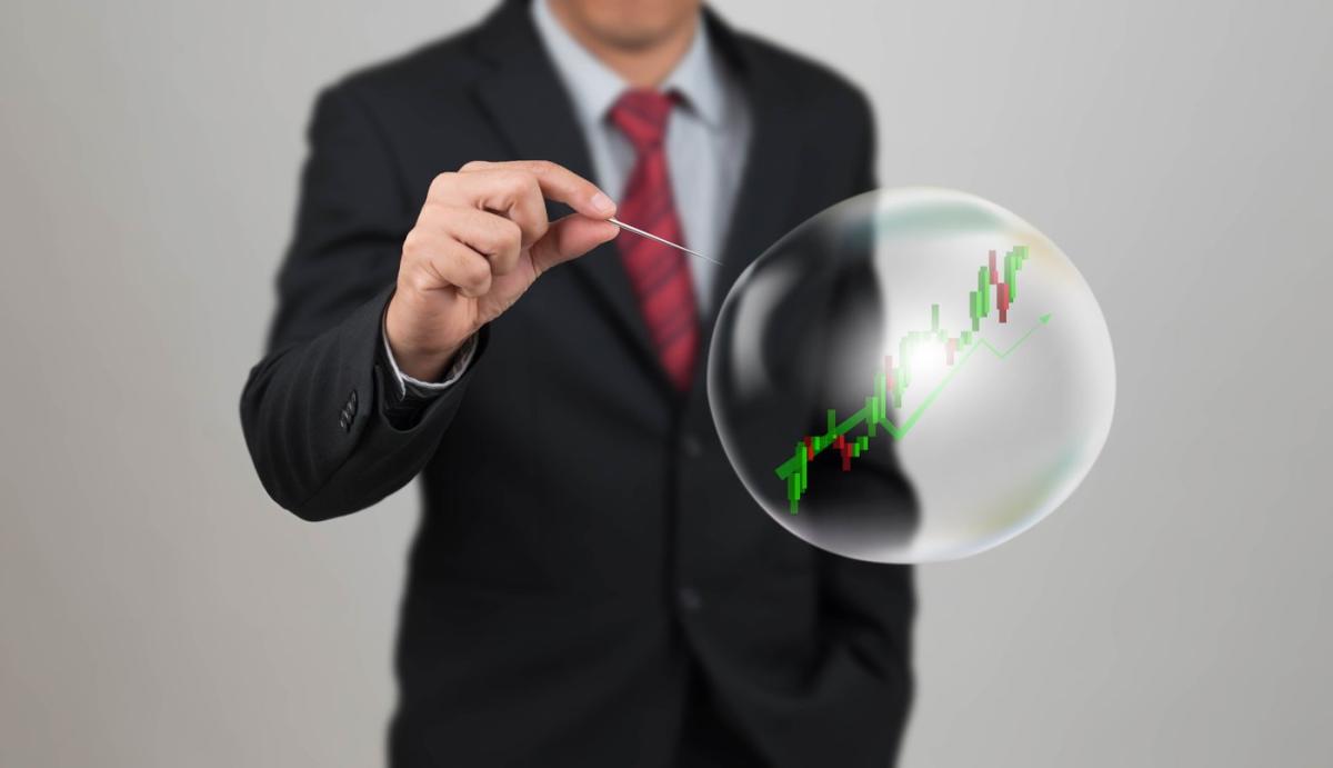 2 actions d'Intelligence Artificielle (IA) qui pourraient chuter de 19% et 65%, selon une paire d'analystes de Wall Street