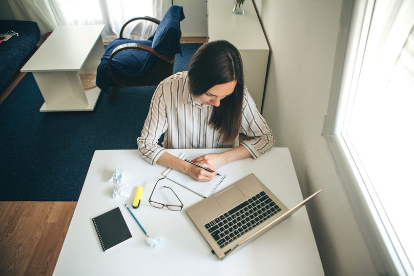 Travail de chez soi : comment rester frais devant l’écran toute la journée ? 2 